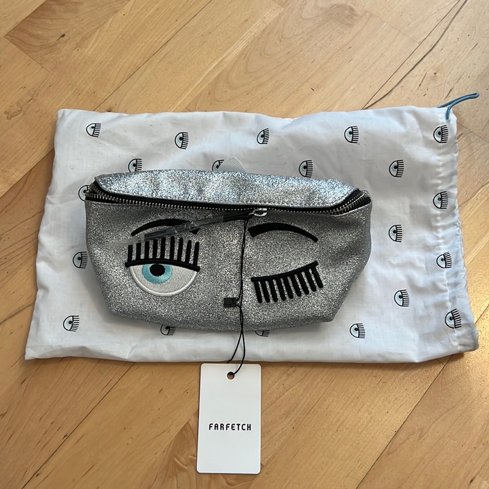 NWT Chiara Ferragni flirting glitter belt bag in silver
